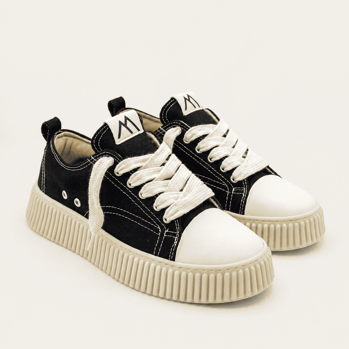 Galassia Black - CANVAS